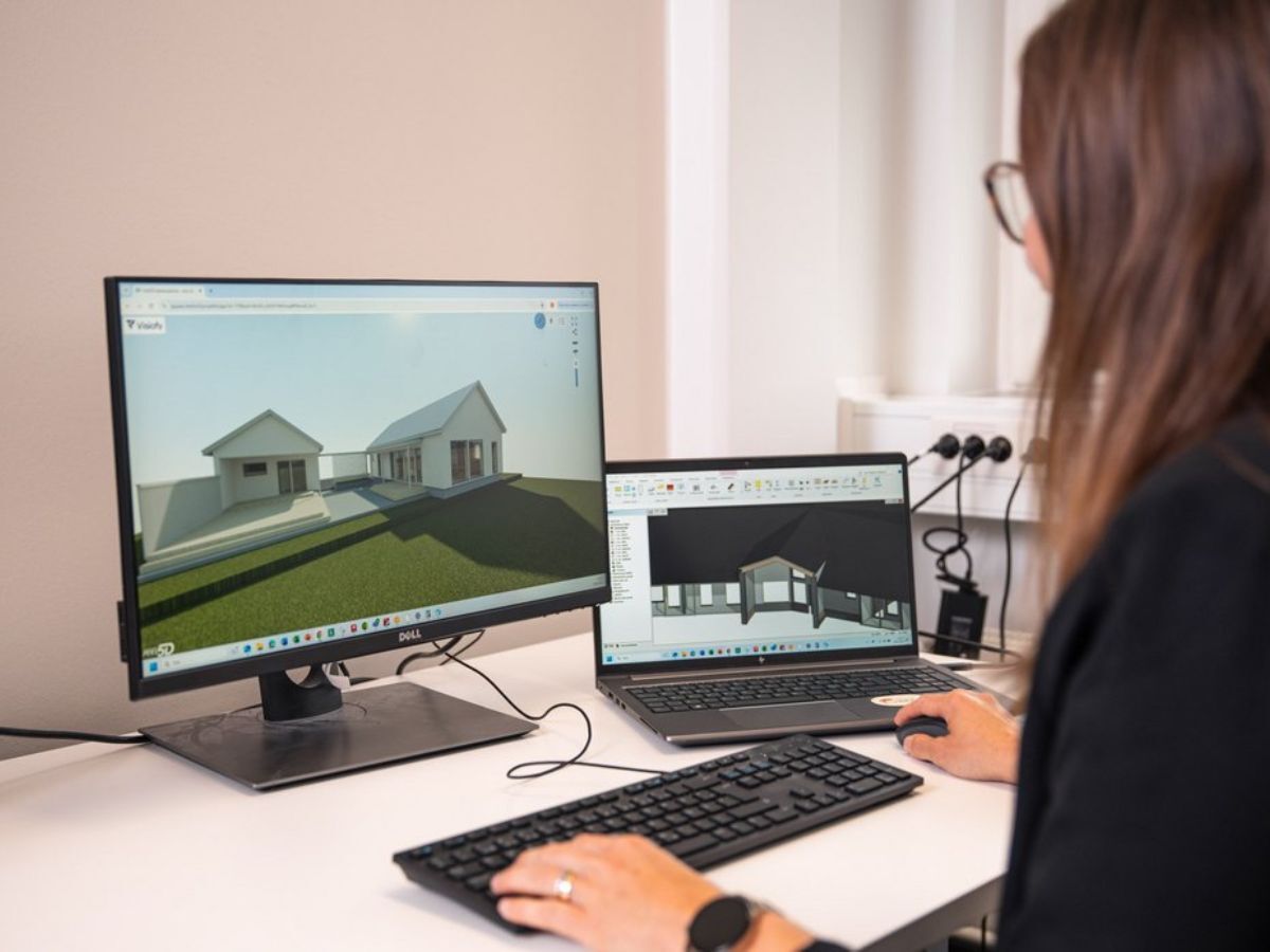 Architect designing a building in 3D